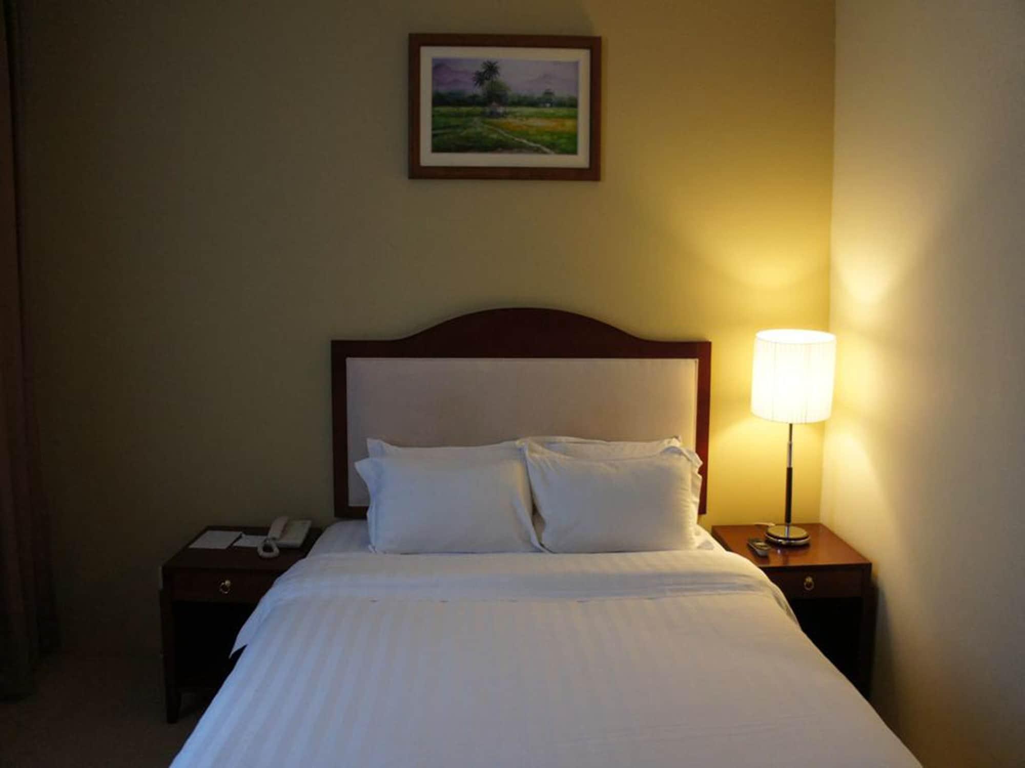 Hotel Gaya Centre 3*